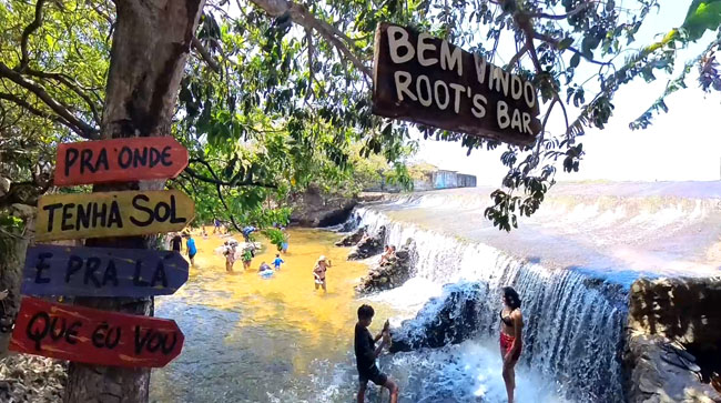 Cachoeira das Almecegas em Lagoinha