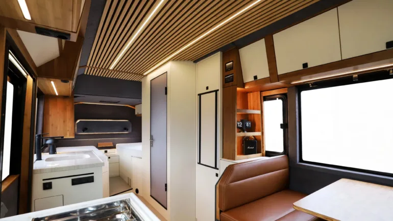 Torsus Praetorian Liberra: O Motorhome Para Quem Acha um Iate Coisa de Pobre 3 Interior do Torsus-Praetorian-Liberra