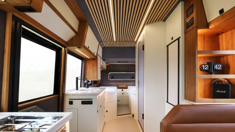 Torsus Praetorian Liberra: O Motorhome Para Quem Acha um Iate Coisa de Pobre 6 Torsus-Praetorian-Liberra