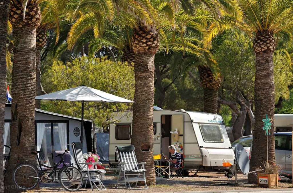 Tamarit Beach Resort: O Paraíso na Costa Dourada que Todo Caravanista Precisa Conhecer 6 Vaga para Trailer e Motorhome no Tamarit Beach Resort